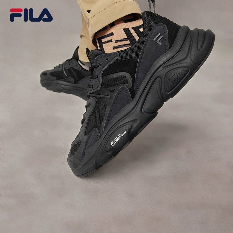 斐樂(lè )火星最新款運動(dòng)鞋，時(shí)尚科技完美融合之選