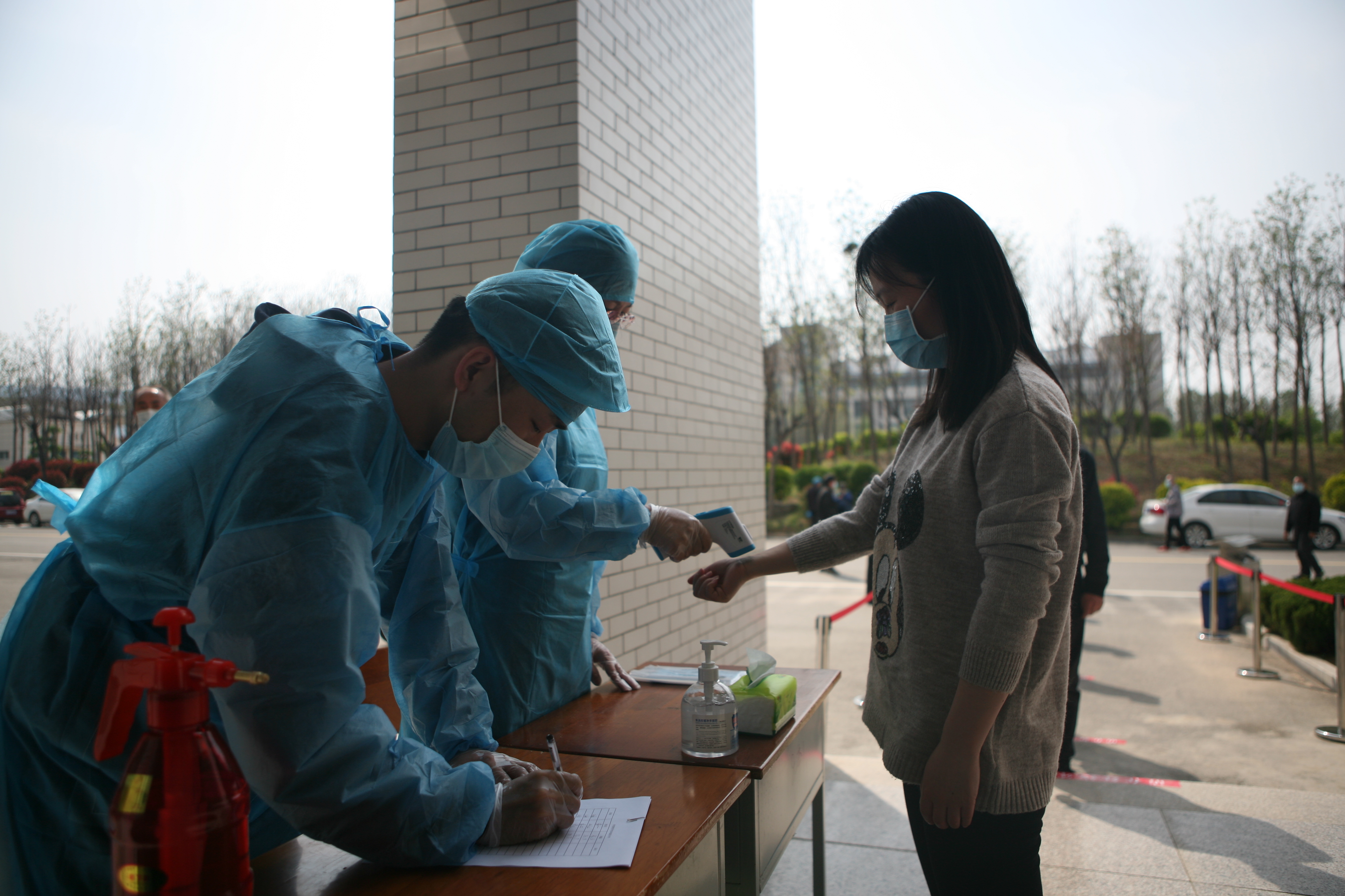 疫情背景下學(xué)校最新進(jìn)展深度探析