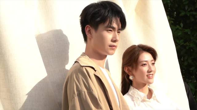 梁潔胡一天最新動(dòng)態(tài)，影視界新星閃耀登場(chǎng)，備受矚目！