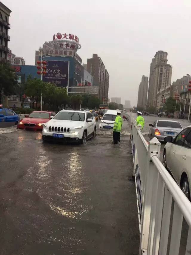 安徽蕪湖暴雨來(lái)襲，城市防汛應對策略