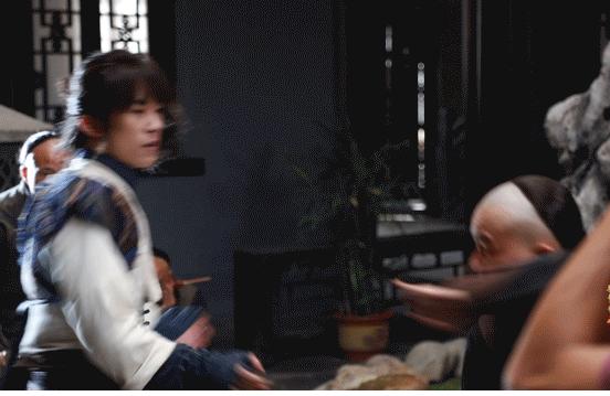 易烊千璽最新狗頭壁紙，粉絲摯愛(ài)新寵