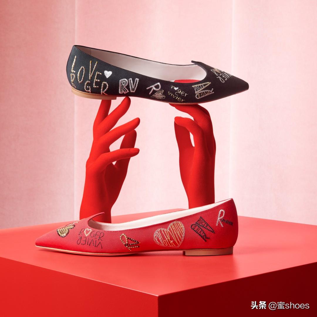 RV最新款高跟鞋，時(shí)尚舒適之典范